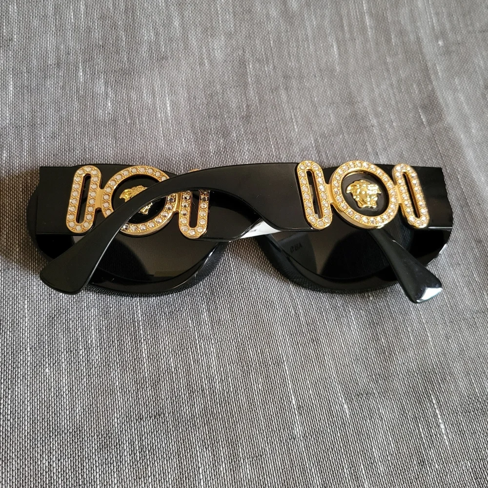 New Women's Versace Black Gold Medusa Head Biggie Sunglasses (Regular not Oversz - Picture 10 of 16